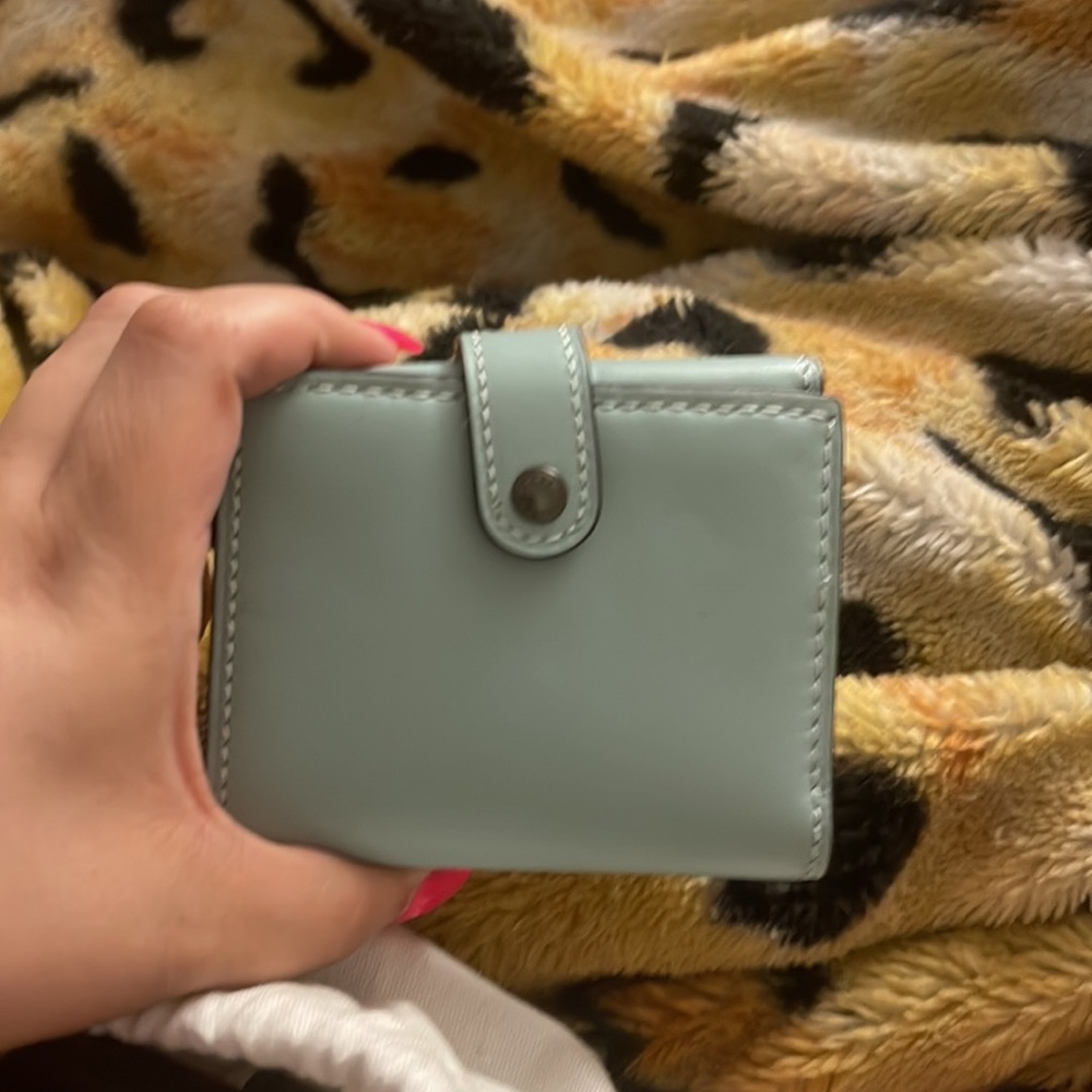 New wallets grey and marine for jessenia do not buy !!